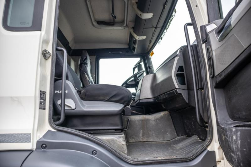 Camión hormigonera MAN TGS 32.360 BB+E6+MIXER 9M³: foto 9 Camión hormigonera MAN TGS 32.360 BB+E6+MIXER 9M³: foto 9