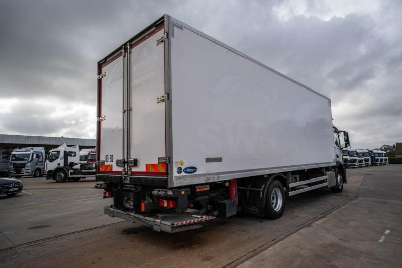 Mercedes ANTOS 1833 L +CARRIER SUPRA MULTI 1250Mt+DHOLLANDIA 2.5T. - Camión frigorífico: foto 4 Mercedes ANTOS 1833 L +CARRIER SUPRA MULTI 1250Mt+DHOLLANDIA 2.5T. - Camión frigorífico: foto 4