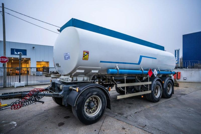 Magyar CITERNE SMG 20.000L+5 COMP. - Remolque: foto 1 Magyar CITERNE SMG 20.000L+5 COMP. - Remolque: foto 1