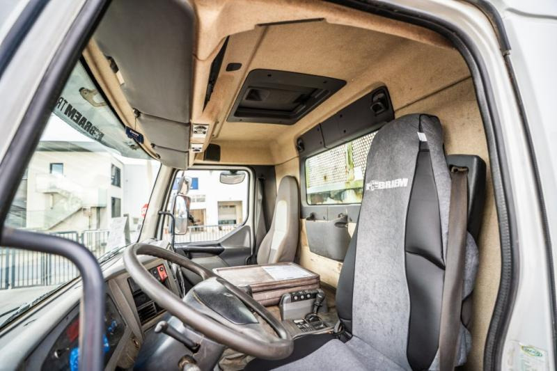 Grua de remolque autos Renault KERAX 420: foto 7