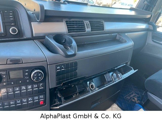 Leasing de  MAN 18.400 / 4x2 Hydraulik Orginal KM TipTop 18.400 / 4x2 Hydraulik Orginal KM TipTop MAN 18.400 / 4x2 Hydraulik Orginal KM TipTop 18.400 / 4x2 Hydraulik Orginal KM TipTop: foto 14