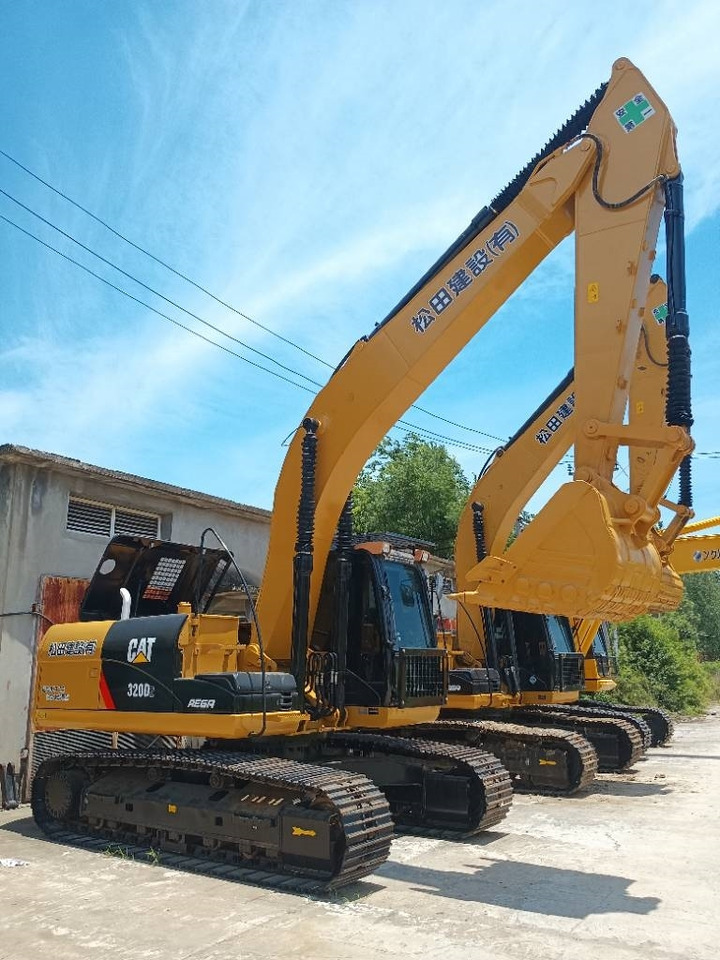 CAT 320 D2 - Excavadora de cadenas: foto 1 CAT 320 D2 - Excavadora de cadenas: foto 1