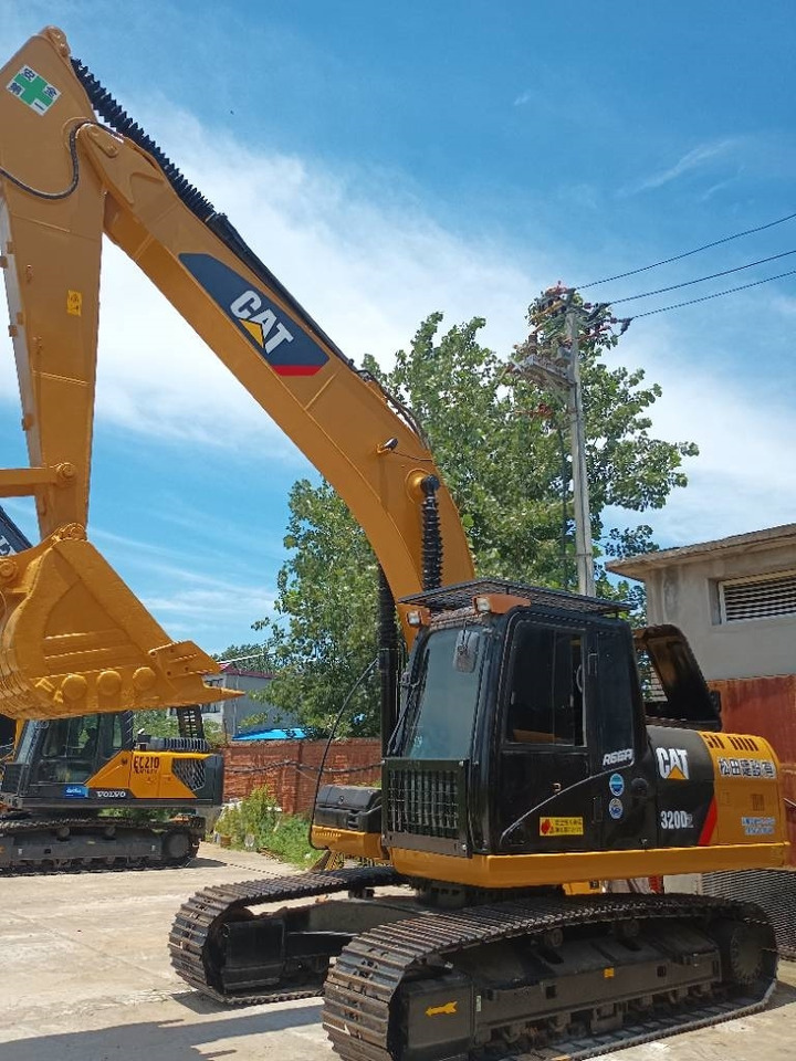 CAT 320D2L - Excavadora de cadenas: foto 3 CAT 320D2L - Excavadora de cadenas: foto 3