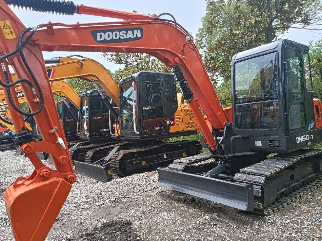 Doosan DH 60-7 - Excavadora de cadenas: foto 2 Doosan DH 60-7 - Excavadora de cadenas: foto 2