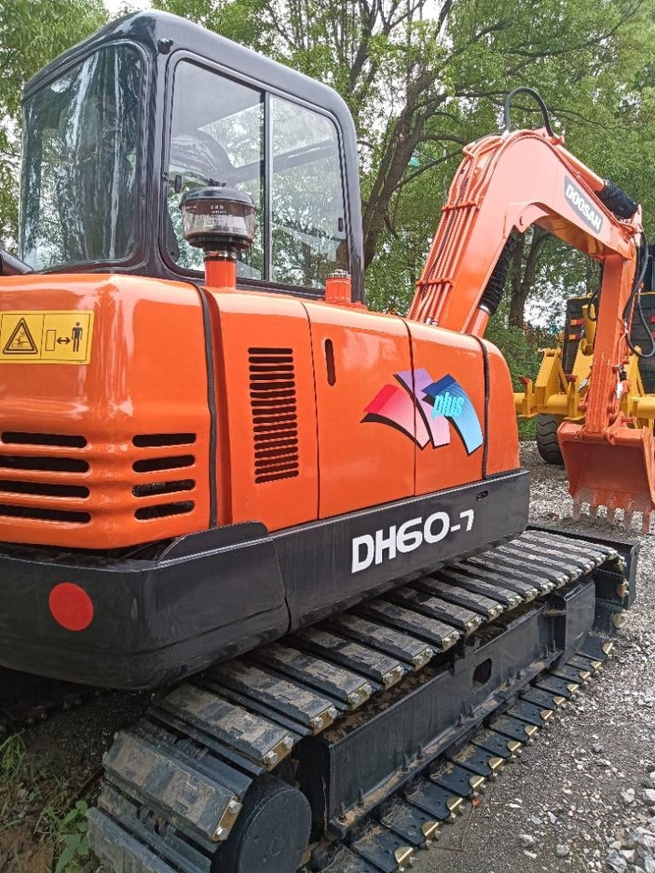 Doosan DH 60-7 - Excavadora de cadenas: foto 4 Doosan DH 60-7 - Excavadora de cadenas: foto 4