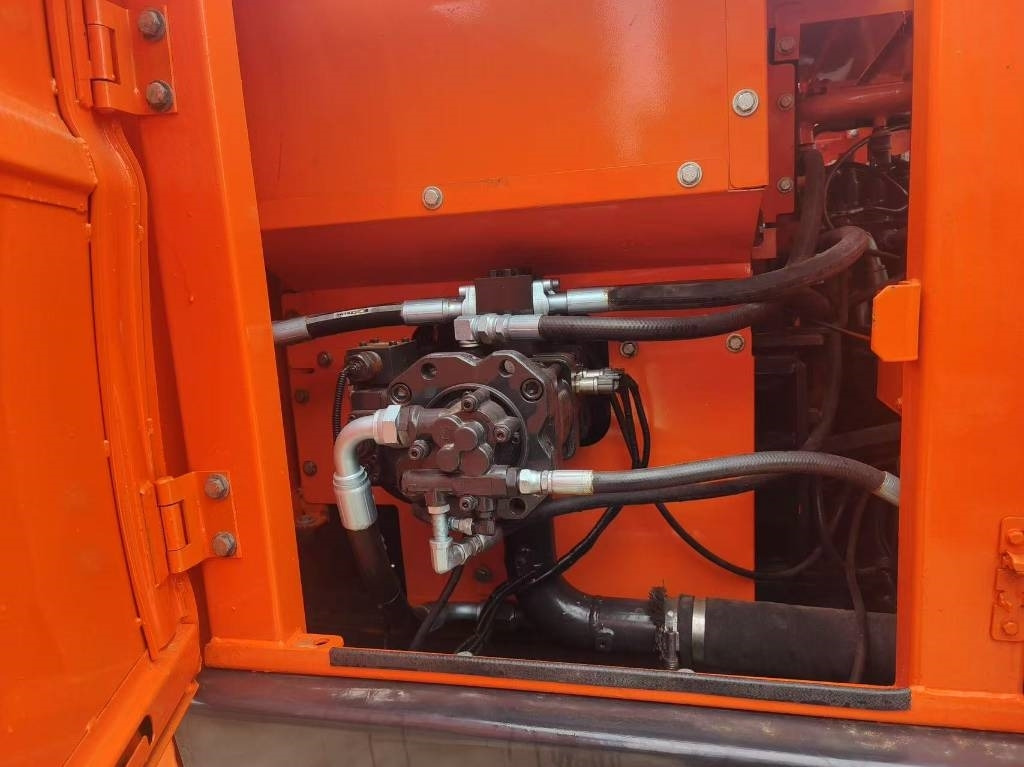 Doosan DX 140 - Excavadora de cadenas: foto 4 Doosan DX 140 - Excavadora de cadenas: foto 4
