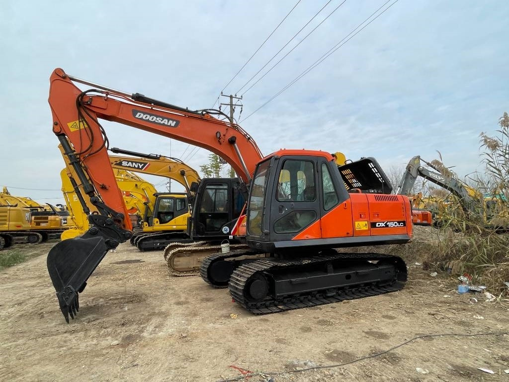Doosan dx150 - Excavadora de cadenas: foto 3 Doosan dx150 - Excavadora de cadenas: foto 3