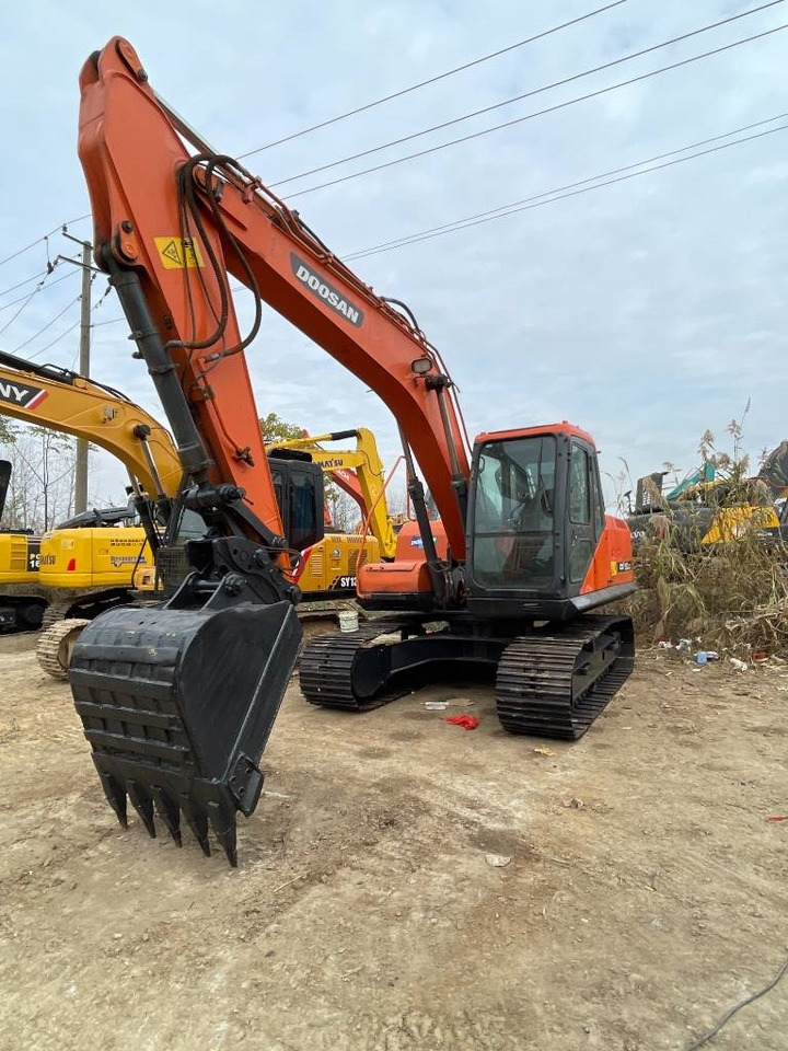 Doosan dx150 - Excavadora de cadenas: foto 2 Doosan dx150 - Excavadora de cadenas: foto 2