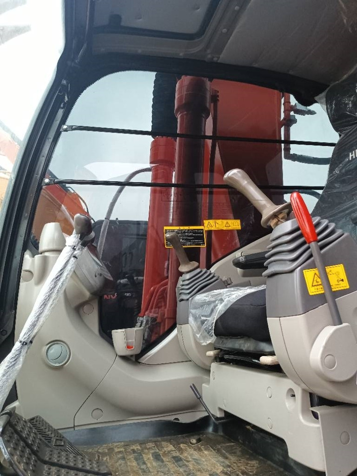 Hitachi ZX 200 - Excavadora de cadenas: foto 3 Hitachi ZX 200 - Excavadora de cadenas: foto 3