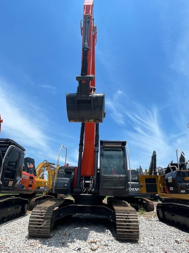 Hitachi ZX 240 - Excavadora de cadenas: foto 2 Hitachi ZX 240 - Excavadora de cadenas: foto 2
