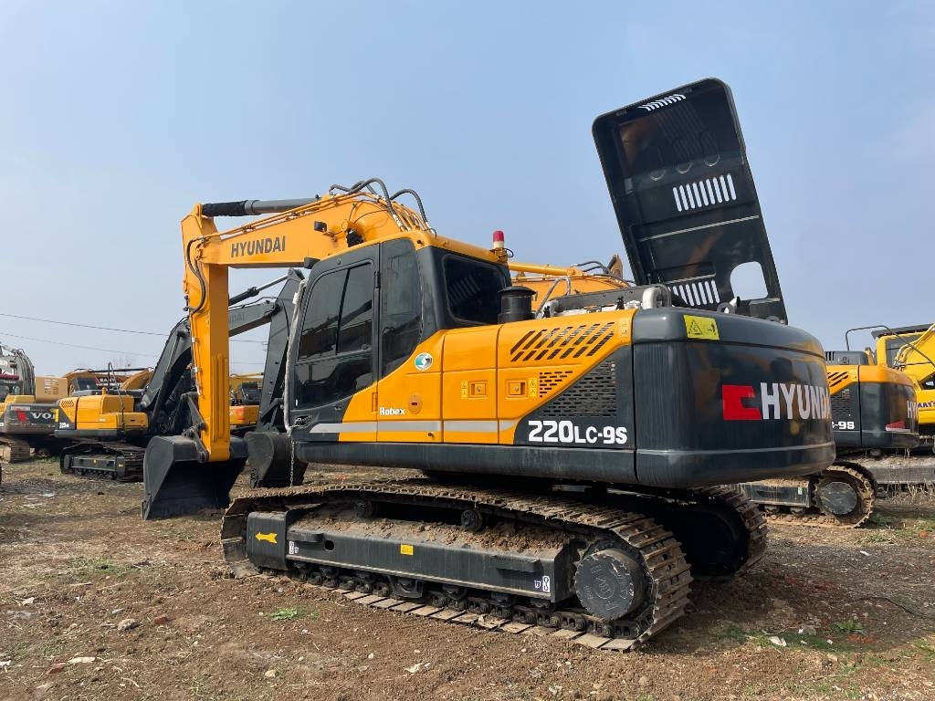 Hyundai 220-9S - Excavadora de cadenas: foto 1 Hyundai 220-9S - Excavadora de cadenas: foto 1