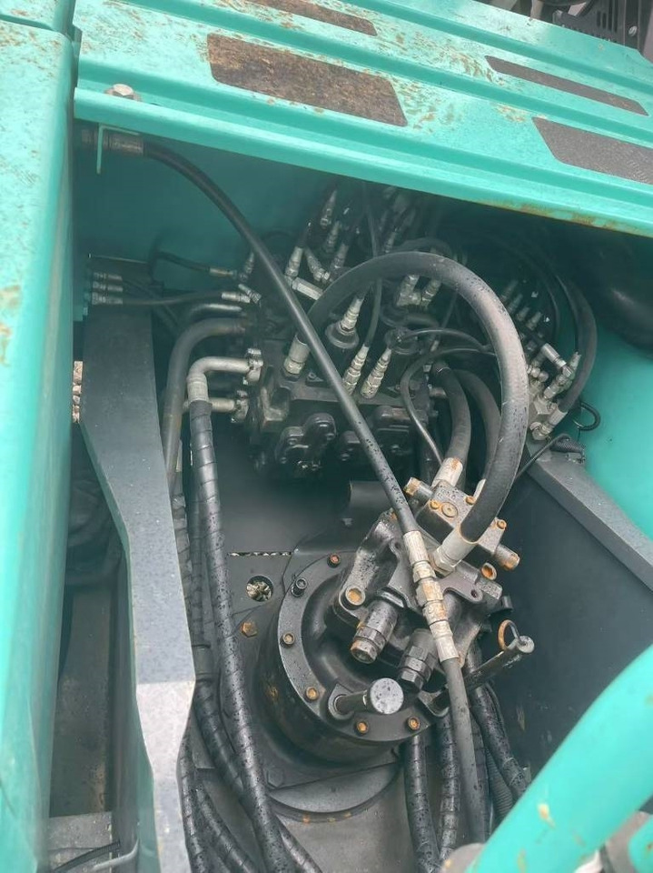 Kobelco SK 200 - Excavadora de cadenas: foto 5 Kobelco SK 200 - Excavadora de cadenas: foto 5