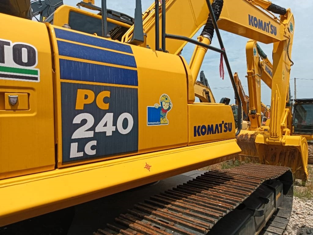 Leasing de Komatsu PC 240  Komatsu PC 240: foto 6