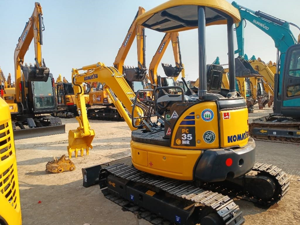 Komatsu PC 35 - Miniexcavadora: foto 3 Komatsu PC 35 - Miniexcavadora: foto 3