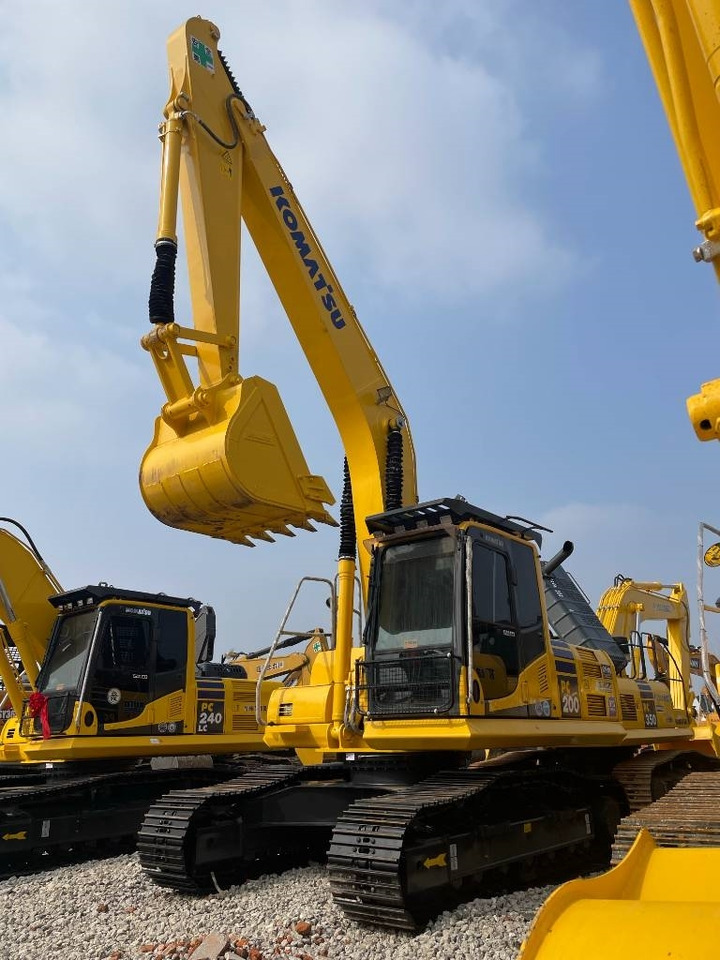 Komatsu PC220 - Excavadora de cadenas: foto 1 Komatsu PC220 - Excavadora de cadenas: foto 1