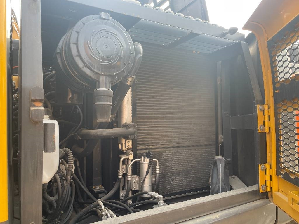 Excavadora de cadenas Volvo EC 140: foto 6