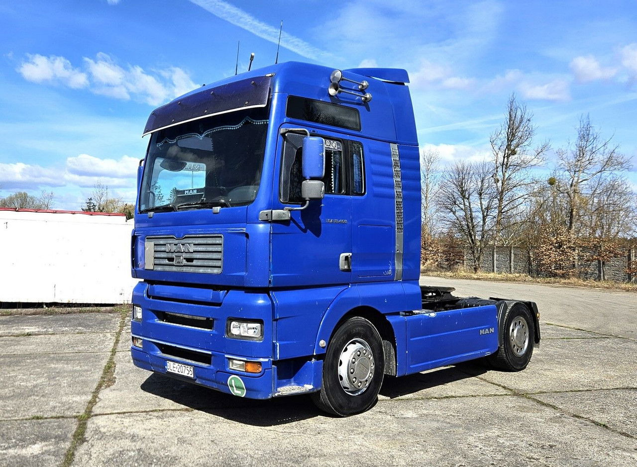 Cabeza tractora MAN TGA 18.460 Manual pump and injectors: foto 1