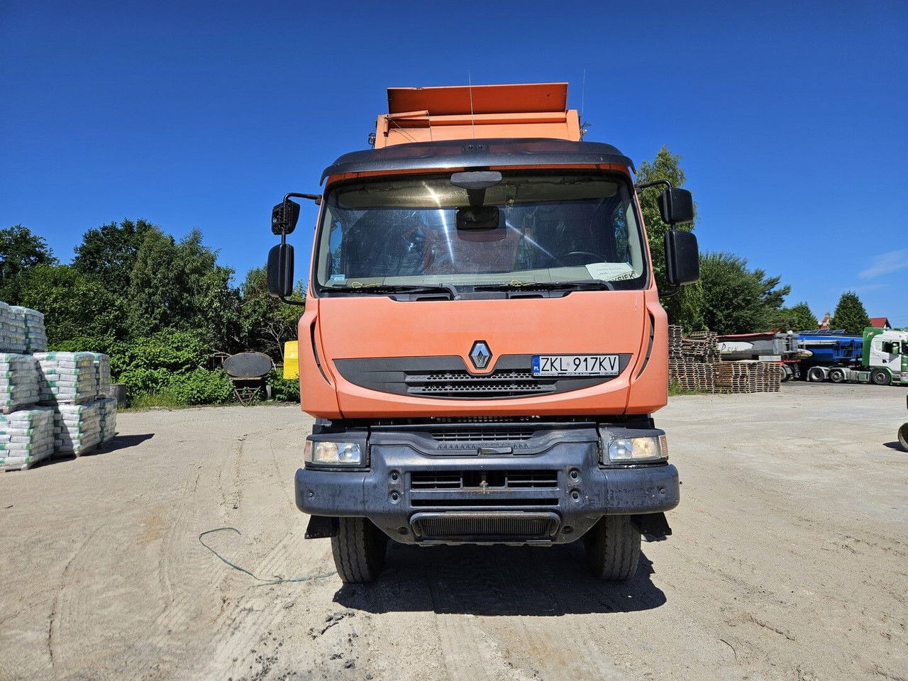 Renault Kerax 450 - Camión volquete: foto 2 Renault Kerax 450 - Camión volquete: foto 2