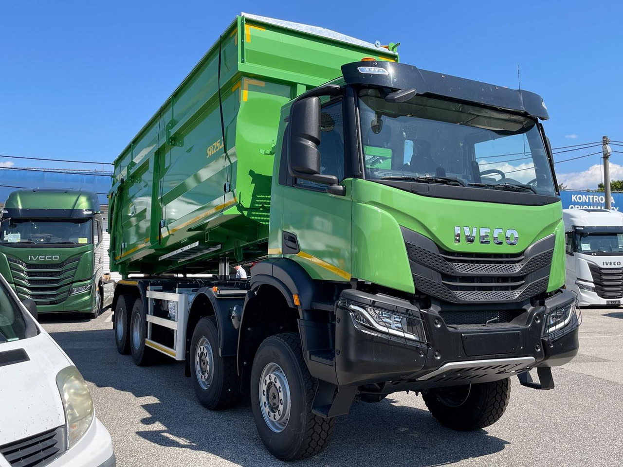 Iveco T-WAY, CURSOR 13 EURO VI, AD410T45W - Camión volquete: foto 2 Iveco T-WAY, CURSOR 13 EURO VI, AD410T45W - Camión volquete: foto 2