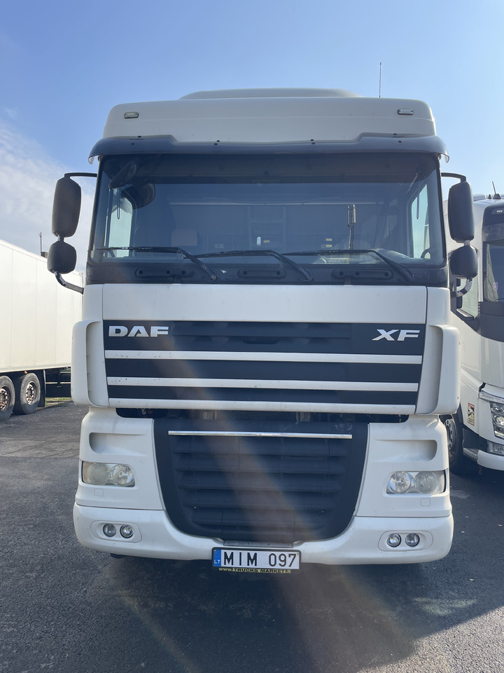 DAF XF105.460 Euro 5 manual gearbox - Cabeza tractora: foto 1 DAF XF105.460 Euro 5 manual gearbox - Cabeza tractora: foto 1