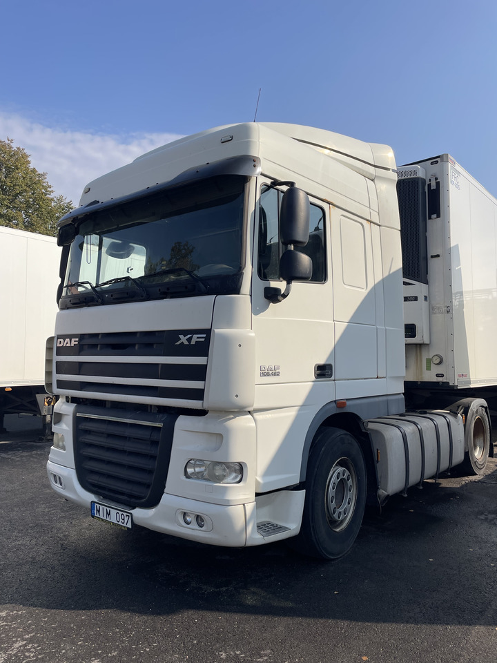 DAF XF105.460 Euro 5 manual gearbox - Cabeza tractora: foto 4 DAF XF105.460 Euro 5 manual gearbox - Cabeza tractora: foto 4