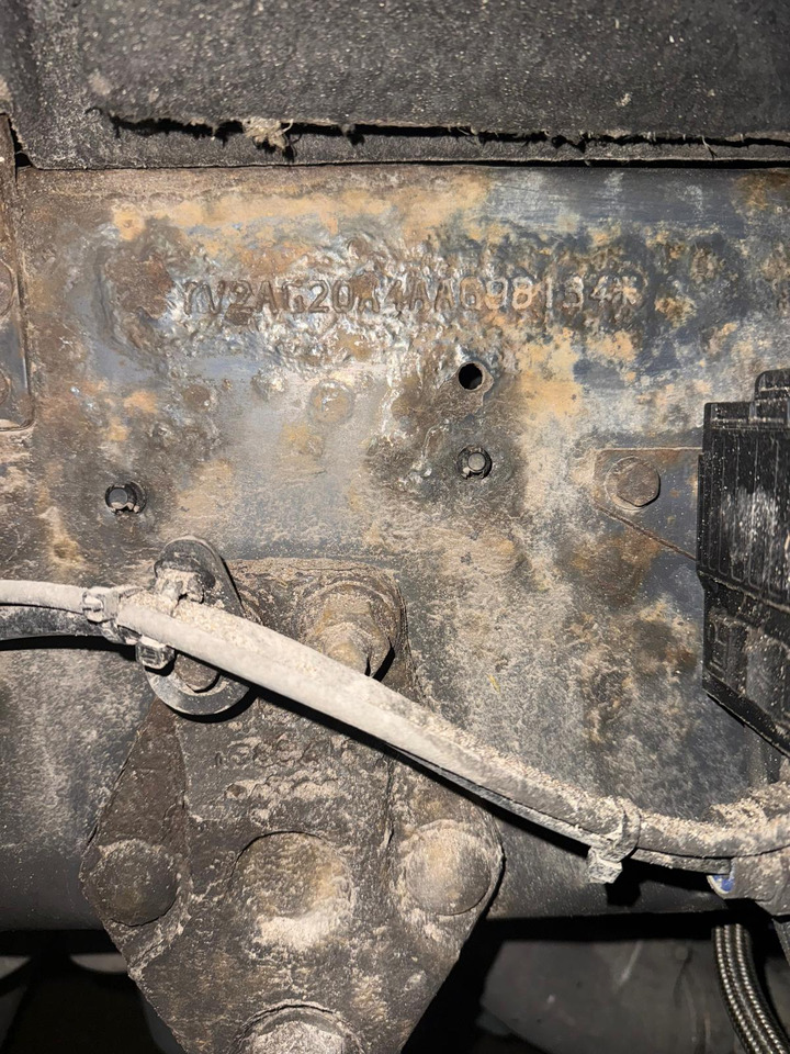 Cabeza tractora VOLVO FH460: foto 14