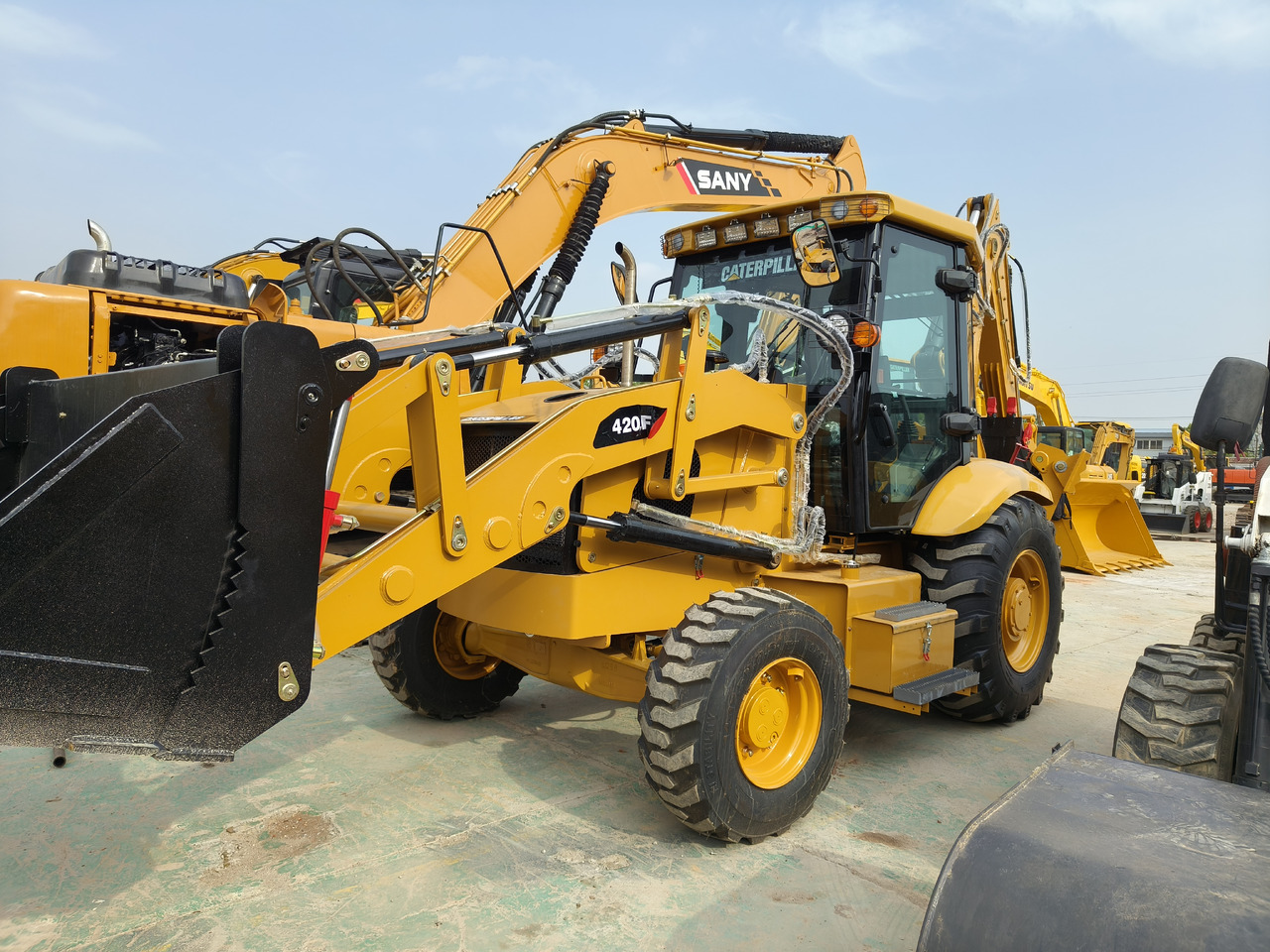 CATERPILLAR 420F Backhoe Loader - Retroexcavadora: foto 4 CATERPILLAR 420F Backhoe Loader - Retroexcavadora: foto 4