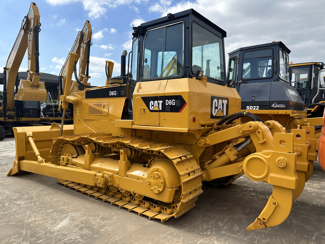 CATERPILLAR D6G - Bulldozer: foto 1 CATERPILLAR D6G - Bulldozer: foto 1