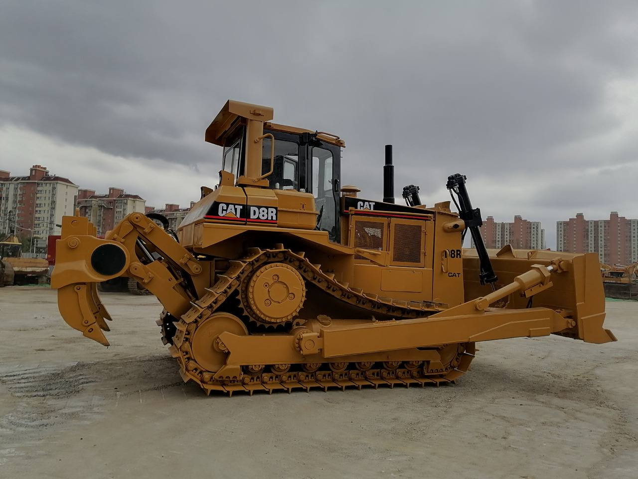 CATERPILLAR D8R - Bulldozer: foto 3 CATERPILLAR D8R - Bulldozer: foto 3