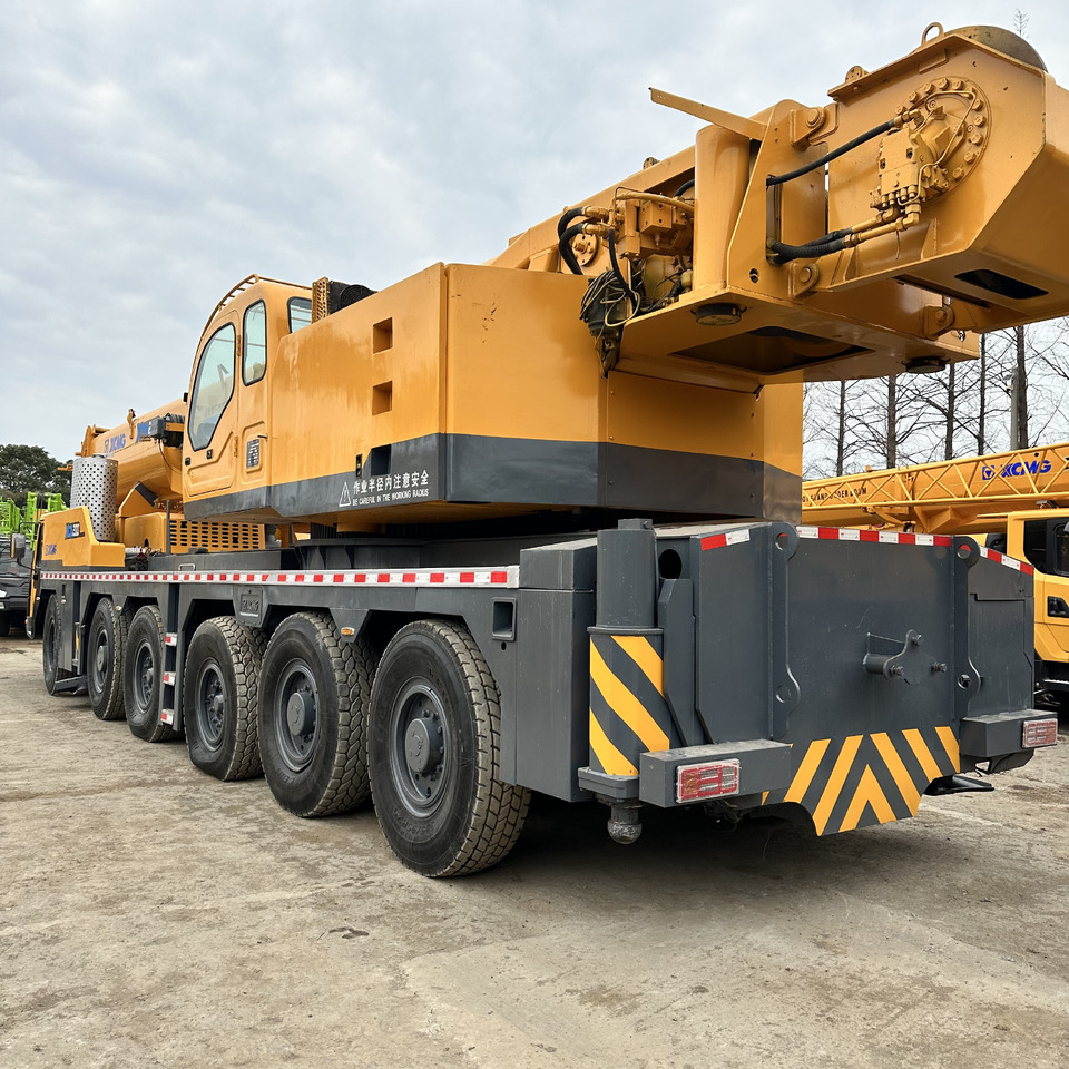 XCMG XCA200 200TON Truck crane - Autogrúa: foto 2 XCMG XCA200 200TON Truck crane - Autogrúa: foto 2