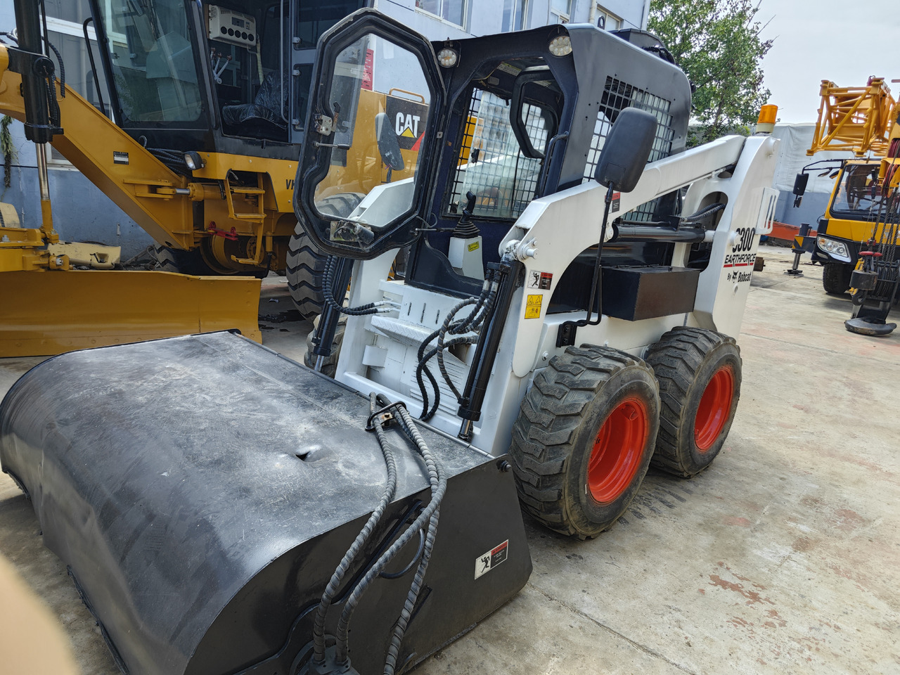 Bobcat S300 - Minicargadora: foto 2 Bobcat S300 - Minicargadora: foto 2
