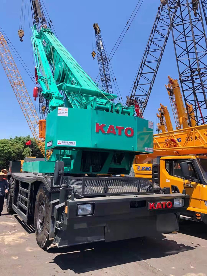 Kato KR-50H-V KR50H 50TON - Grúa para terrenos difíciles: foto 1 Kato KR-50H-V KR50H 50TON - Grúa para terrenos difíciles: foto 1