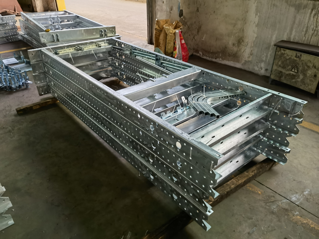 JSIE JSIE3300ZXB - Carrocería basculante: foto 3 JSIE JSIE3300ZXB - Carrocería basculante: foto 3