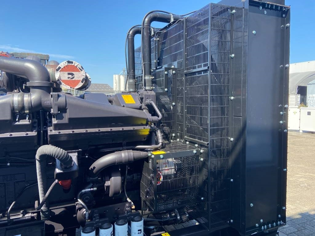 Cummins KTA38-G5 - 1.100 kVA Generator - DPX-18814 - Generador industriale: foto 3 Cummins KTA38-G5 - 1.100 kVA Generator - DPX-18814 - Generador industriale: foto 3