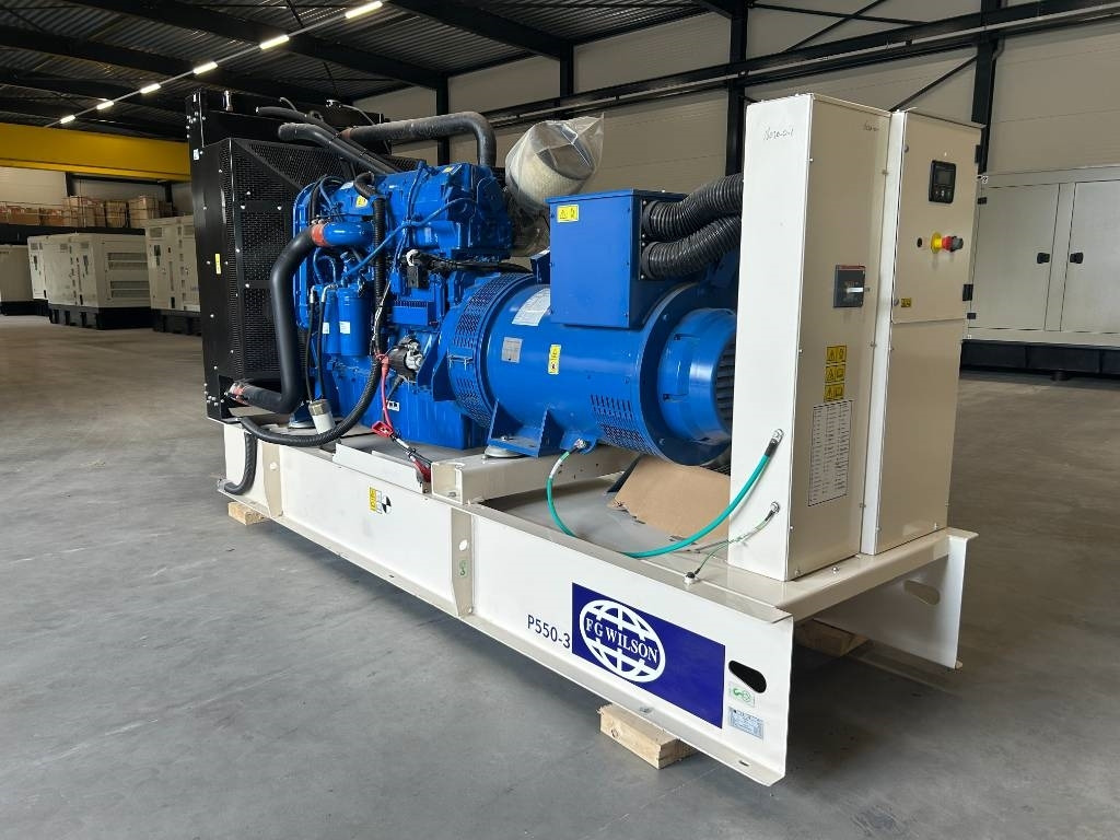 FG Wilson P550-3 - 550 kVA Open Genset - DPX-16020-O - Generador industriale: foto 5 FG Wilson P550-3 - 550 kVA Open Genset - DPX-16020-O - Generador industriale: foto 5