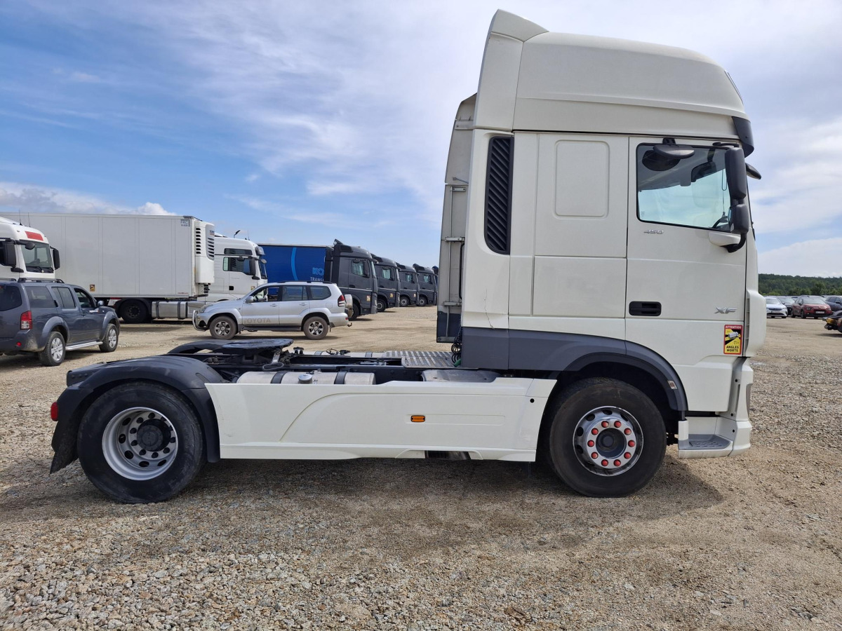 DAF XF 450 FT CIĄGNIK SIODŁOWY - Cabeza tractora: foto 4 DAF XF 450 FT CIĄGNIK SIODŁOWY - Cabeza tractora: foto 4