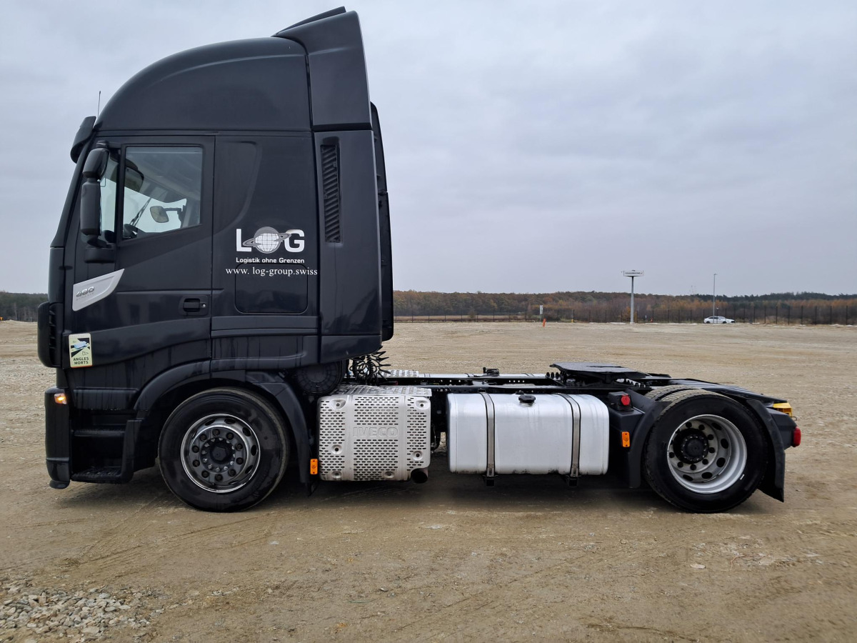 IVECO AS440T CIĄGNIK SIODŁOWY - Cabeza tractora: foto 4 IVECO AS440T CIĄGNIK SIODŁOWY - Cabeza tractora: foto 4