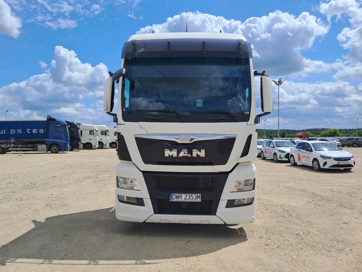 MAN TGX CIĄGNIK SIODŁOWY - Cabeza tractora: foto 3 MAN TGX CIĄGNIK SIODŁOWY - Cabeza tractora: foto 3