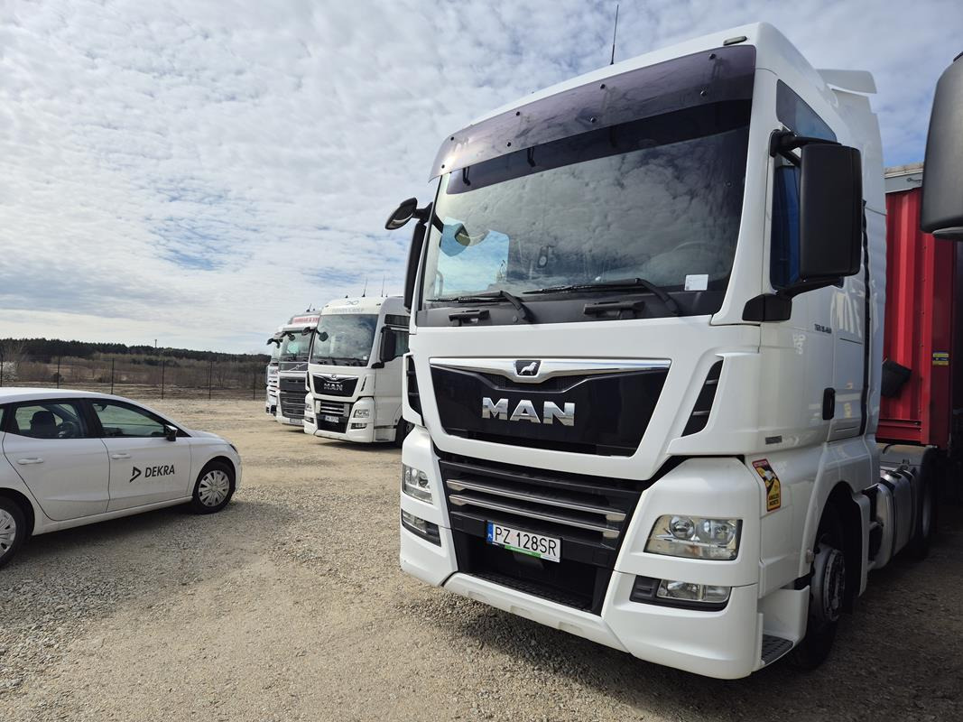 MAN TGX CIĄGNIK SIODŁOWY - Cabeza tractora: foto 2 MAN TGX CIĄGNIK SIODŁOWY - Cabeza tractora: foto 2