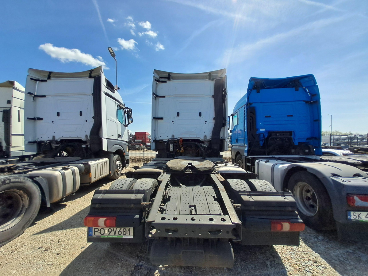 MERCEDES BENZ ACTROS CIĄGNIK SIODŁOWY - Cabeza tractora: foto 4 MERCEDES BENZ ACTROS CIĄGNIK SIODŁOWY - Cabeza tractora: foto 4