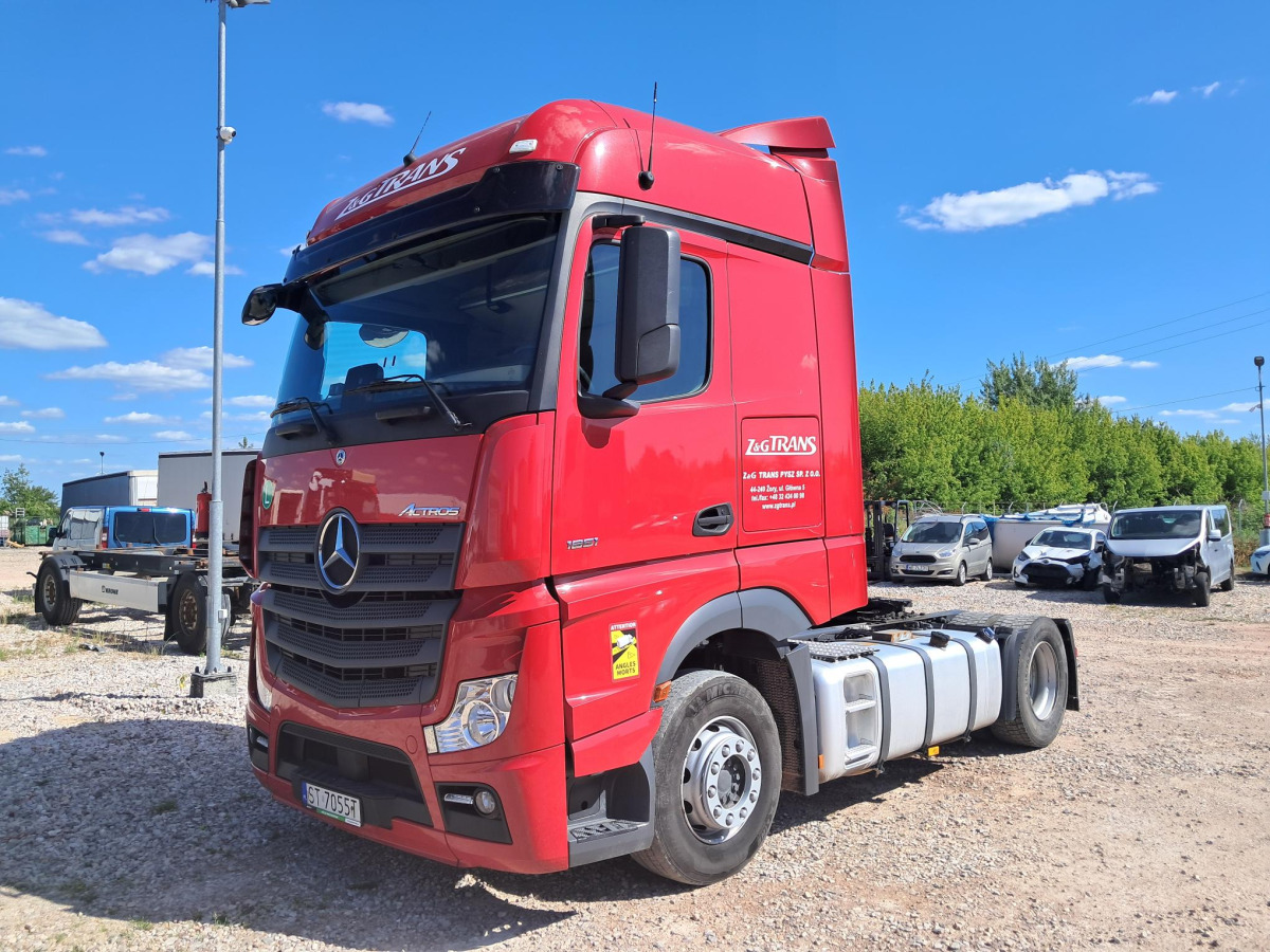 MERCEDES BENZ ACTROS CIĄGNIK SIODŁOWY - Cabeza tractora: foto 2 MERCEDES BENZ ACTROS CIĄGNIK SIODŁOWY - Cabeza tractora: foto 2
