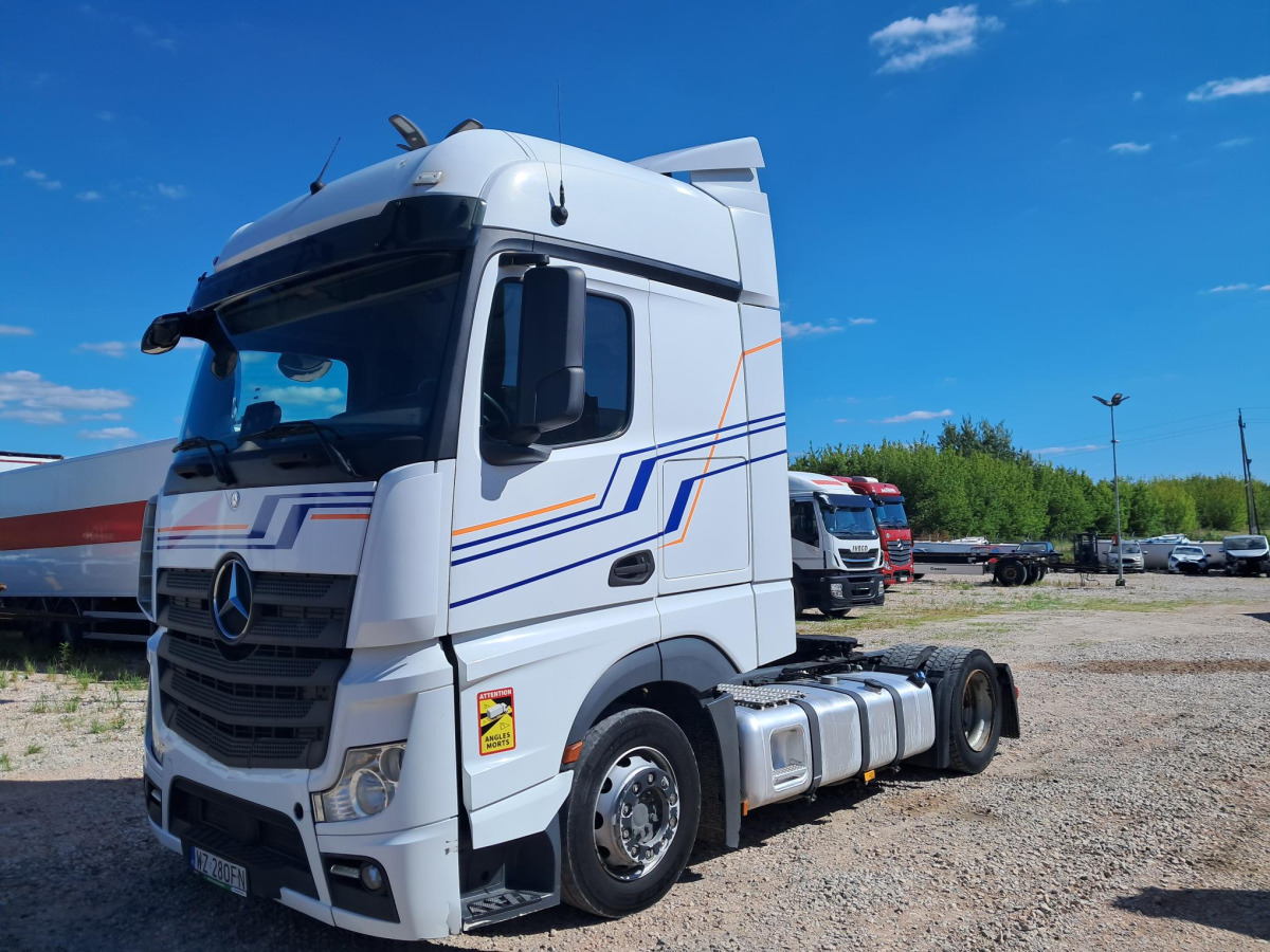 MERCEDES BENZ ACTROS CIĄGNIK SIODŁOWY - Cabeza tractora: foto 3 MERCEDES BENZ ACTROS CIĄGNIK SIODŁOWY - Cabeza tractora: foto 3