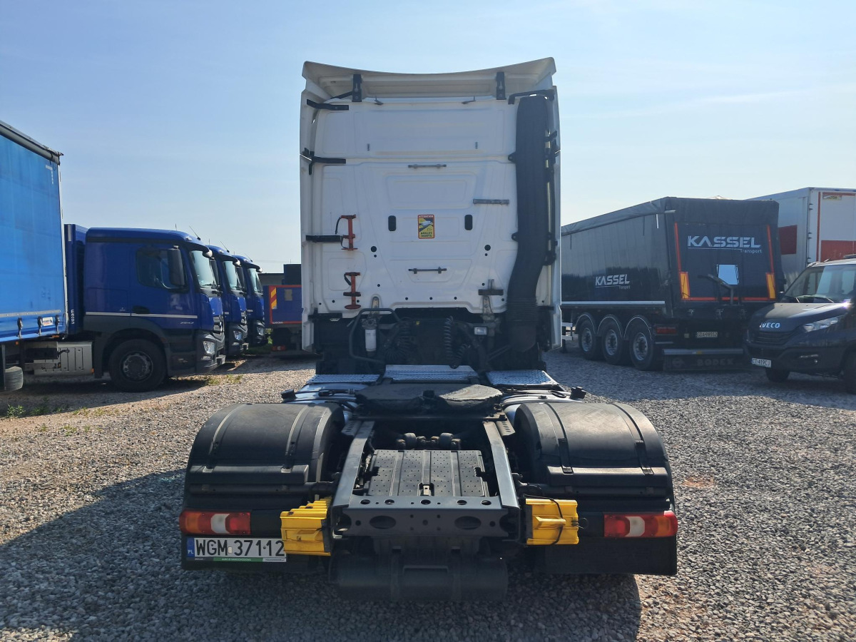 MERCEDES BENZ ACTROS CIĄGNIK SIODŁOWY - Cabeza tractora: foto 5 MERCEDES BENZ ACTROS CIĄGNIK SIODŁOWY - Cabeza tractora: foto 5