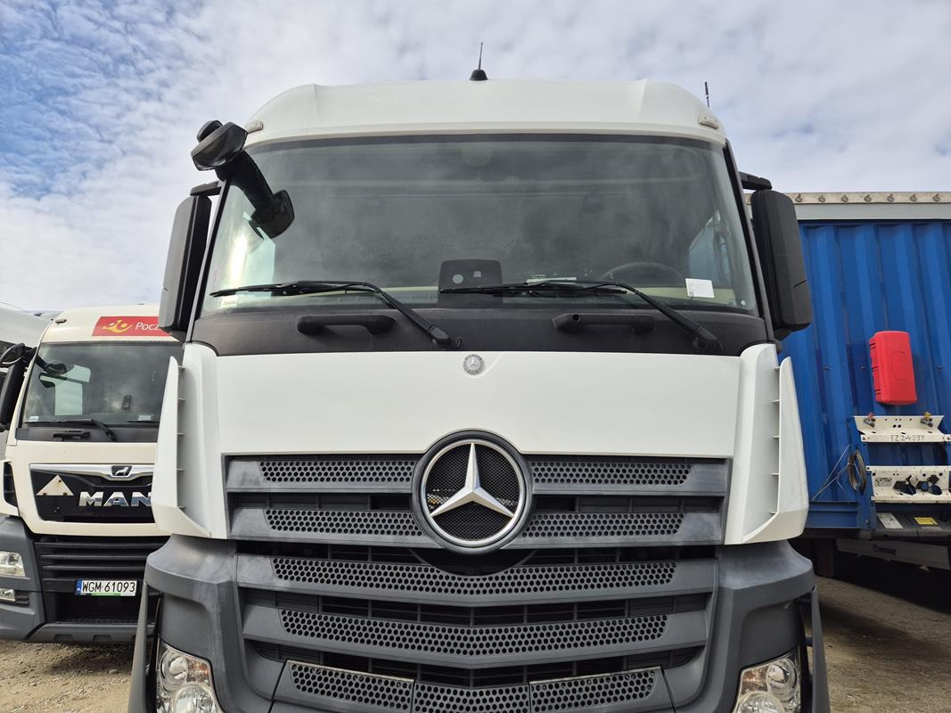 MERCEDES BENZ ACTROS CIĄGNIK SIODŁOWY - Cabeza tractora: foto 2 MERCEDES BENZ ACTROS CIĄGNIK SIODŁOWY - Cabeza tractora: foto 2