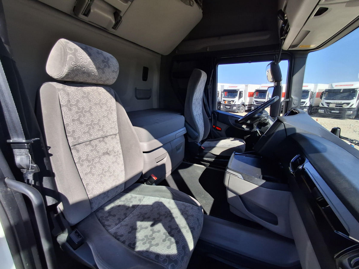 Cabeza tractora SCANIA R410  CIĄGNIK SIODŁOWY: foto 11