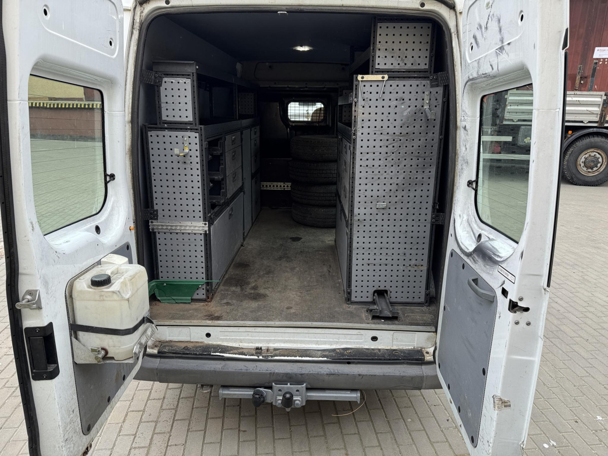 FORD TRANSIT FURGON BLASZAK - Furgón: foto 5 FORD TRANSIT FURGON BLASZAK - Furgón: foto 5