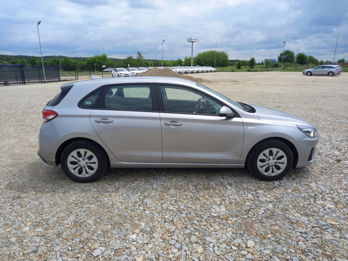 HYUNDAI I30 HATCHBACK - Hatchback: foto 4 HYUNDAI I30 HATCHBACK - Hatchback: foto 4