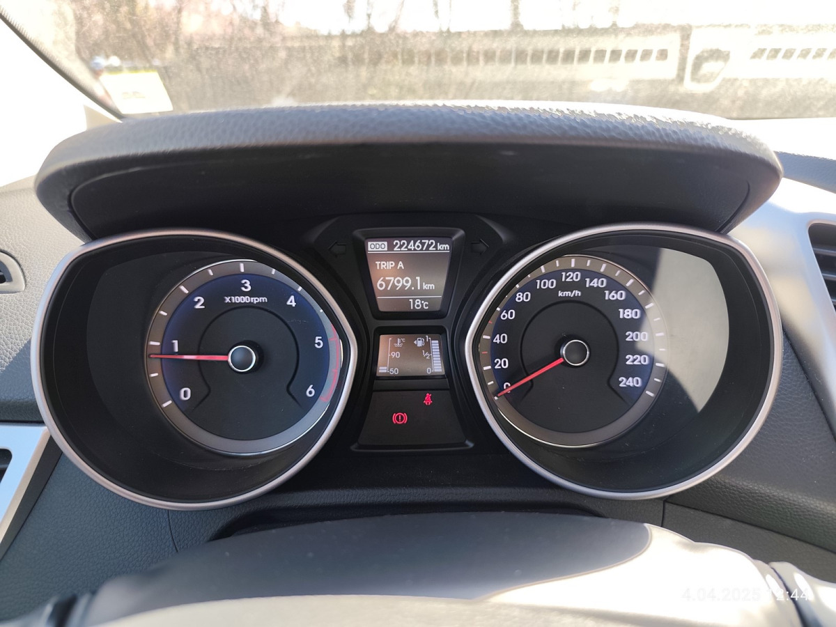 HYUNDAI I30 HATCHBACK - Hatchback: foto 5 HYUNDAI I30 HATCHBACK - Hatchback: foto 5