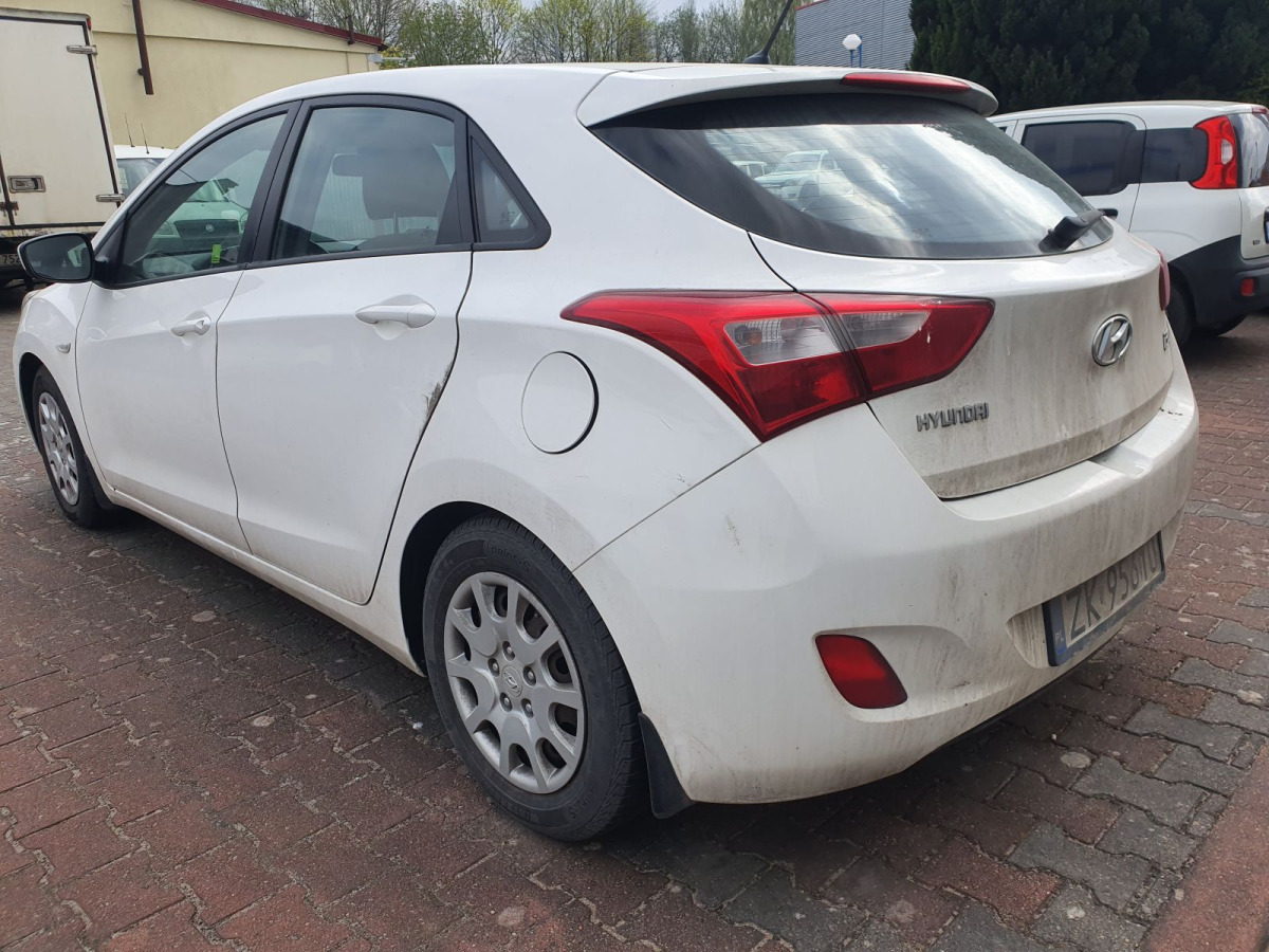 HYUNDAI I30 HATCHBACK - Hatchback: foto 3 HYUNDAI I30 HATCHBACK - Hatchback: foto 3