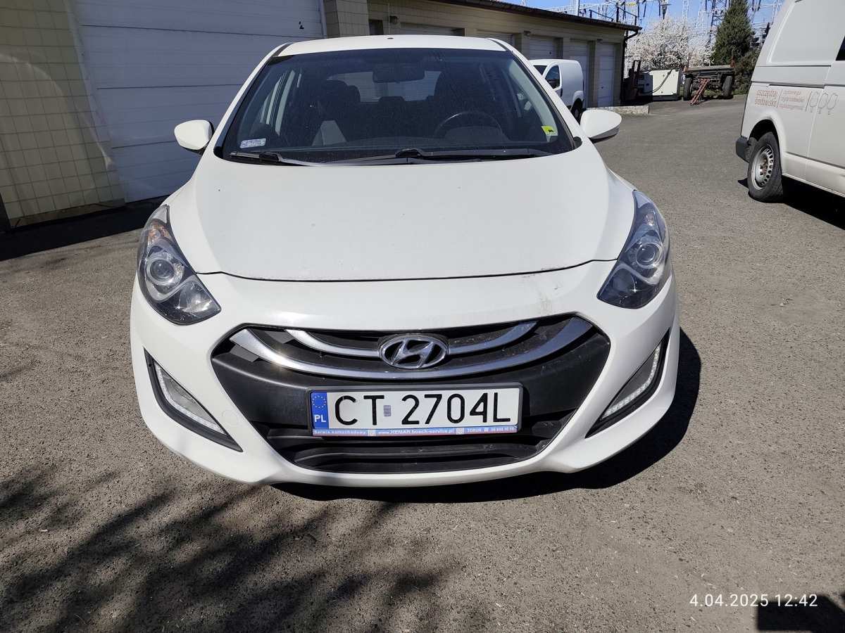 HYUNDAI I30 HATCHBACK - Hatchback: foto 1 HYUNDAI I30 HATCHBACK - Hatchback: foto 1